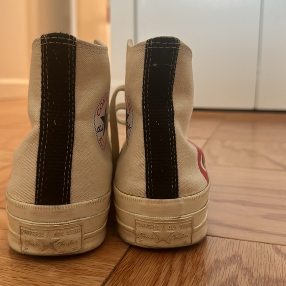 Converse x Comme des Garçons PLAY Chuck 70 - Picture 4 of 5